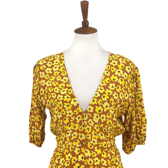 Faithfull the Brand Saffron lia Floral Mini Dress - Picture 3 of 8